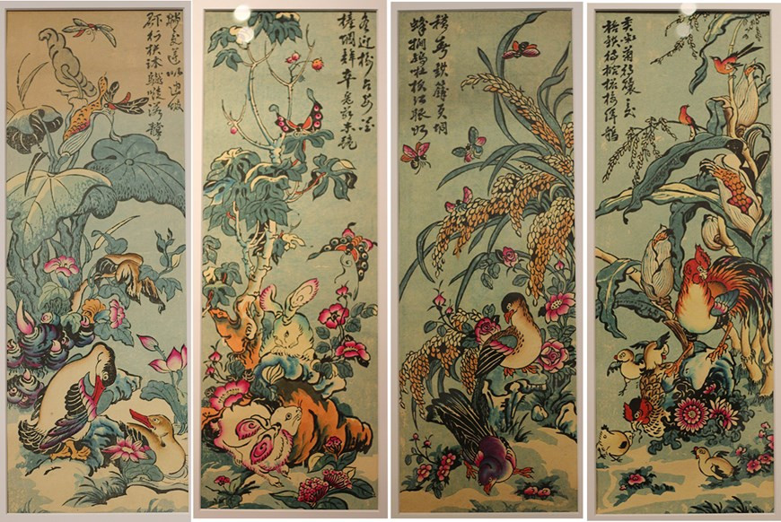 Un bon signe : un centre de préservation des images de Dông Ho a été créé, situé au sein de l’atelier de la famille de l’artisan Nguyen Dang Che. Il exposedes milliers d’images de Dong Ho, et le touriste peut essayer de fabriquer des estampes avec l’aides d’artisans. Un circuit touristique au départ du district de Thuân Thanh, comprenant la pagode Dau – pagode But Thap – village d’estampes de Dong Ho a aussi été tracé, attirant de nombreux touristes. La société a conçu des boîtes contenant les estampes, distribué des dépliants présentant la fabrication, les matières de fabrication et la signification de chaque tableau est traduite en vietnamien et en anglais en vue d’aider les touristes à mieux découvrir les images folkloriques vietnamiennes. Photo: Vietnamplus