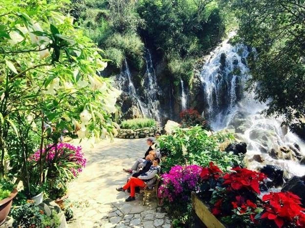 La cascade Tiên Sa au village Cat Cat. 