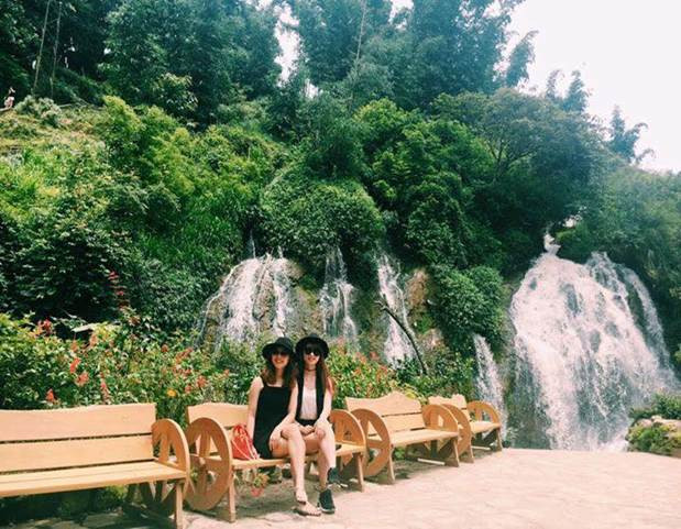 Les visiteurs au village de Cat Cat.