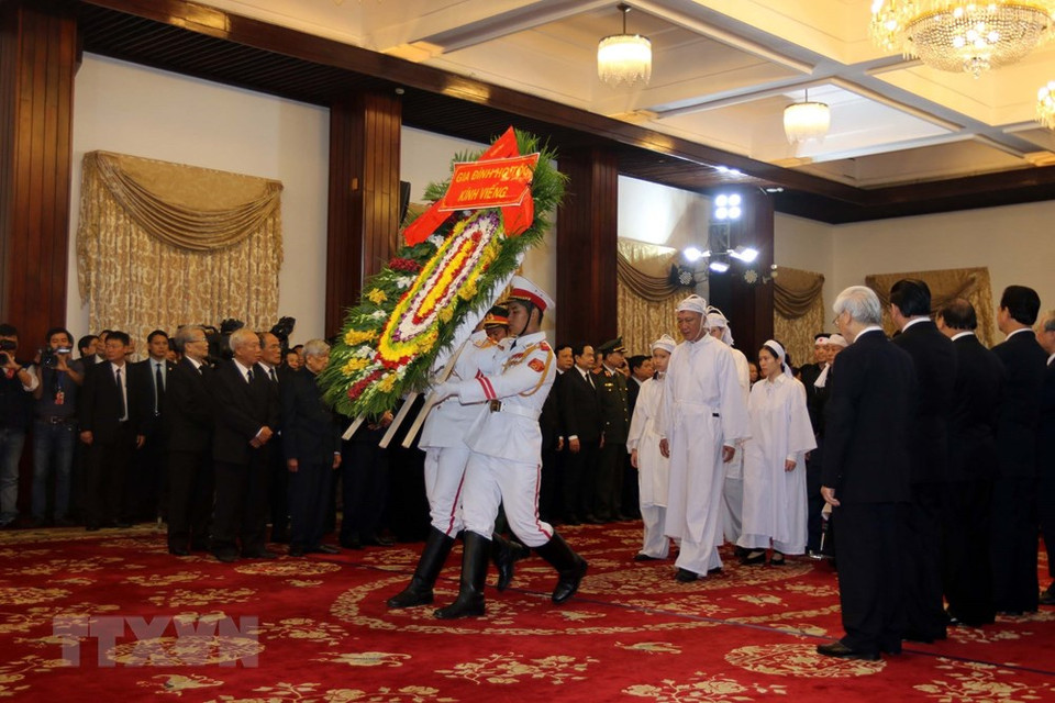 La délégation de la famille de l'ex-PM Phan Van Khai.