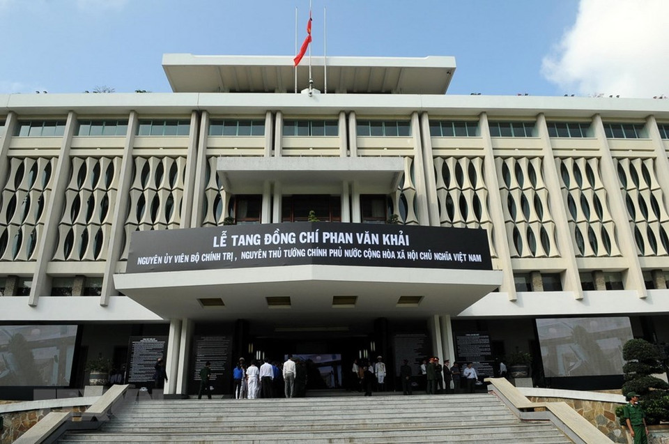 Le Palais Thông Nhât à Hô Chi Minh-Ville (Sud) est le lieu où se déroulent les funérailles nationales de l’ex-PM Phan Van Khai.