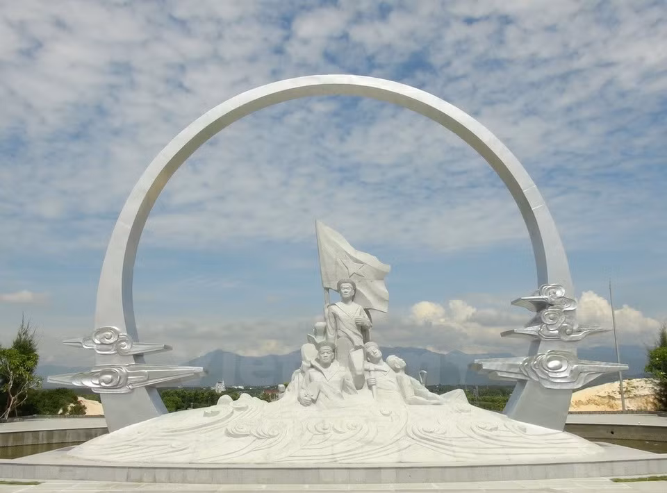 Le Mémorial Les personnes demeurant à l'horizon. Photo: VNA