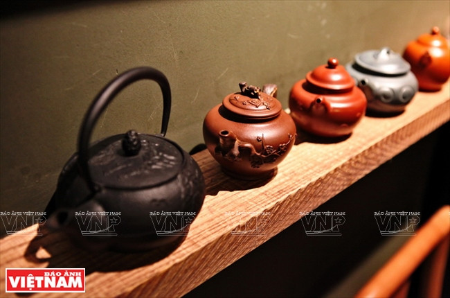 Des théières hanoïennes.