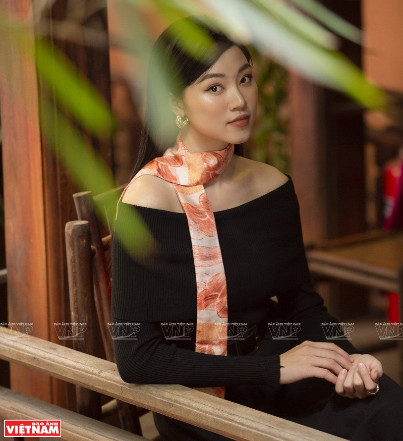 Un foulard en soie de DeSilk. Photo: Vietnam Illustré