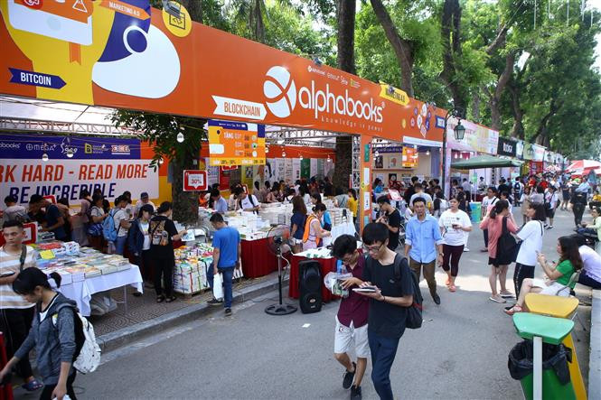Cérémonie d'ouverture de la fête des livres de l'automne 2018.