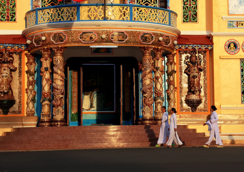 Vieux de près d'un siècle, le Saint-Siège a été conservé intact. Aujourd'hui, il est devenu non seulement un lieu de pèlerinage pour les adeptes du Caodaïsme dans le monde entier, mais aussi une destination populaire pour les touristes nationaux et internationaux. Photo: VNA