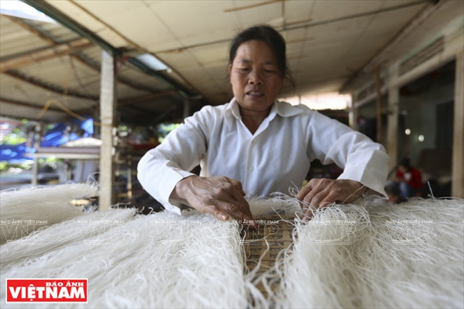  ... puis mis en botte de 1 kg chacune.