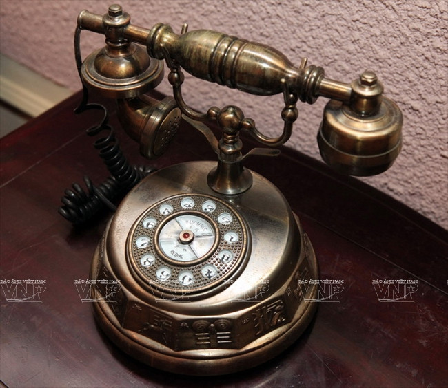 Le téléphone exposé dans la villa de Bao Dai.