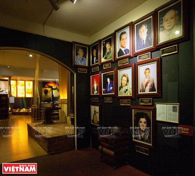 Secteur destiné aux portraits de personnages célèbres.