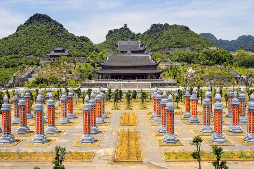 Tam Chuc est un site incontournable du Nord du Vietnam. Photo: VNA