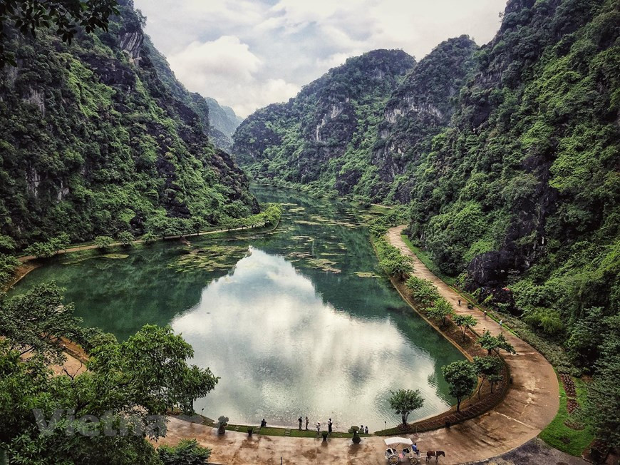 Située dans le complexe touristique de l’ancienne capitale Hoa Lu, à Ninh Binh, la grotte Am Tiên est un site à la beauté tranquille... Photo: Vietnam +