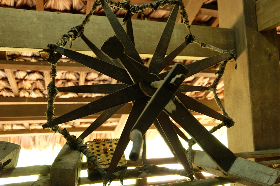 Un outil de filage du coton des femmes Tay. Photo: VNA