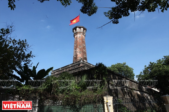  La Tour du drapeau de Hanoï, une destination dans le cadre du "City walk" organisé par l’APV.