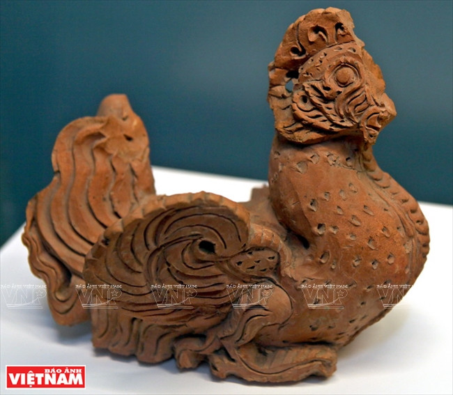 Statues de canards-mandarin en terre cuite de la dynastie des Ly (XIe- XIIIe siècle).