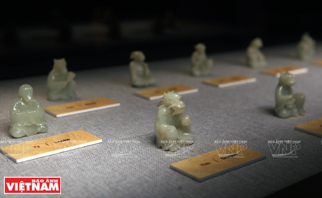 Collection «12 animaux ​du Zodiaque vietnamien» en jade, objets du palais royal de la dynastie des Nguyên (​XIXe-​XXe siècle), utilisés pour calculer le temps de la rotation cyclique de la Lune.
