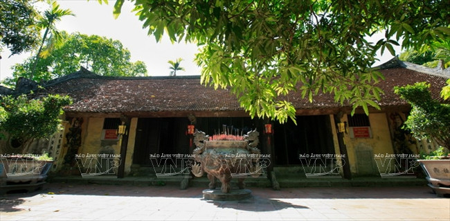 Le sanctuaire de la pagode.
