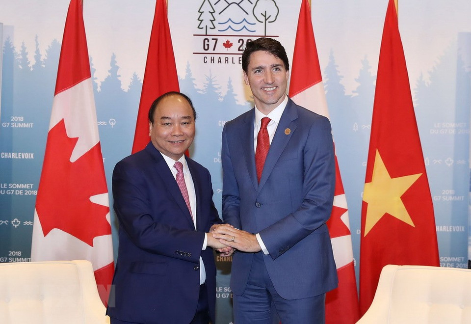  Le Premier ministre Nguyên Xuân Phuc (gauche) et son homologue canadien Justin Trudeau. 