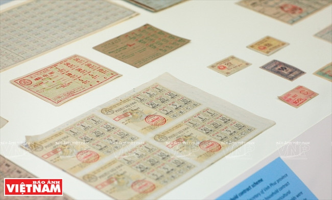 Des coupons de rationnement utilisés pendant la période de l’économie subventionnée, c’est-à-dire avant le lancement du Renouveau en 1986.