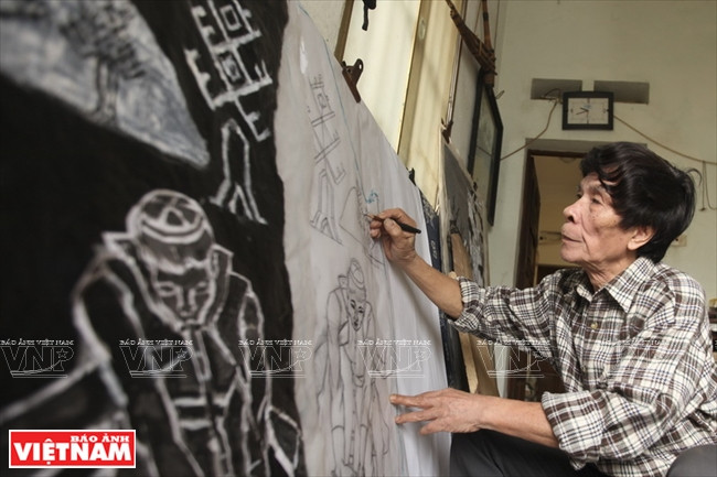 Le peintre Trân Nguyên Dan a consacré 50 ans de sa vie à la gravure sur bois.