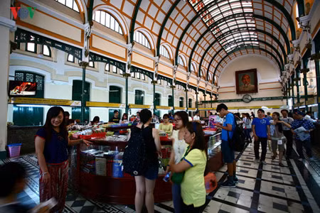 La Poste centrale, une prouesse architecturale, est attachée à l’image de la ville et attire nombre de touristes.