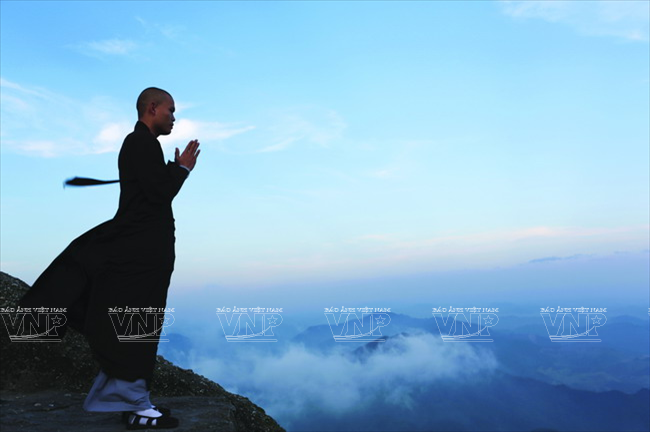 Le vénérable Thich Khai Thiên, responsable de la pagode Dông. 