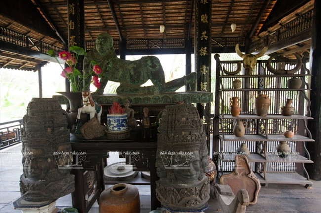 Objets remontant à la culture d’Oc Eo.