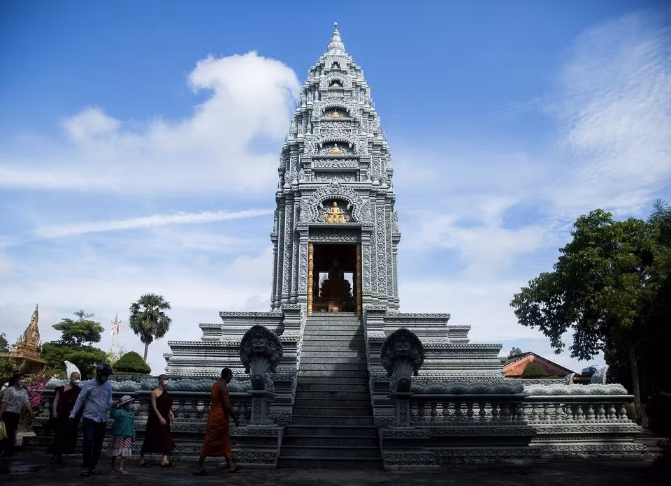 La pagode est située au 367 rue Ton Duc Thang dans la ville de Soc Trang. Cette œuvre architecturale date d'environ 1785 et a été construite à l'origine avec du bambou, du bois et une toiture en feuilles simples. Photo: VNA