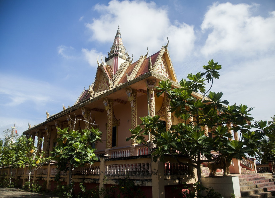 C'est un ouvrage de la communauté khmère qui réside dans le delta du Mékong. Photo: VNA