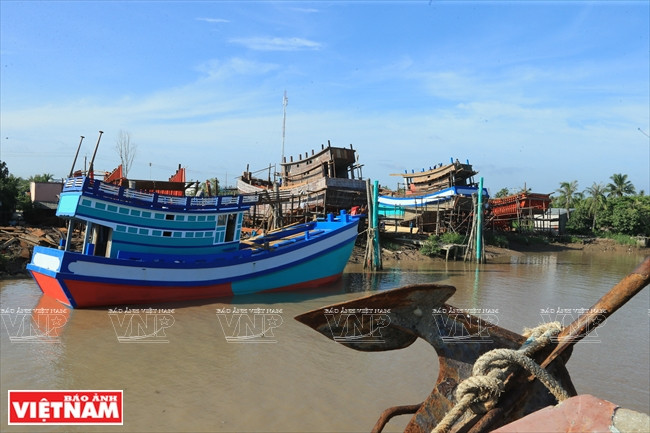 Un chantier naval dans la commune de Binh Thang. 