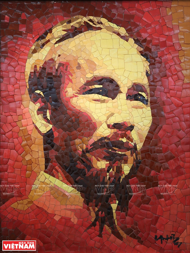 Portrait du président Hô Chi Minh.