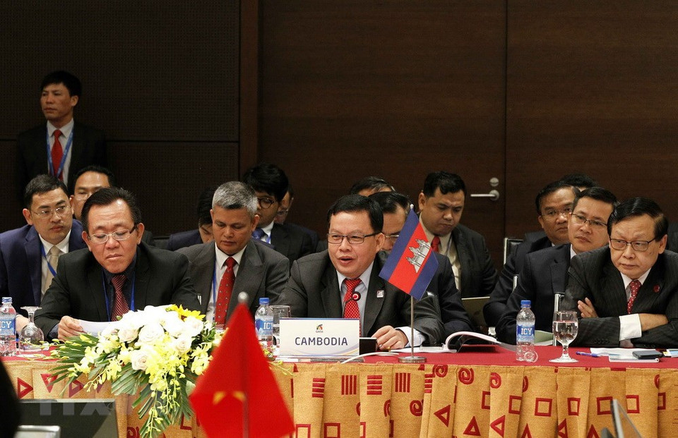 La délégation cambodgienne. 