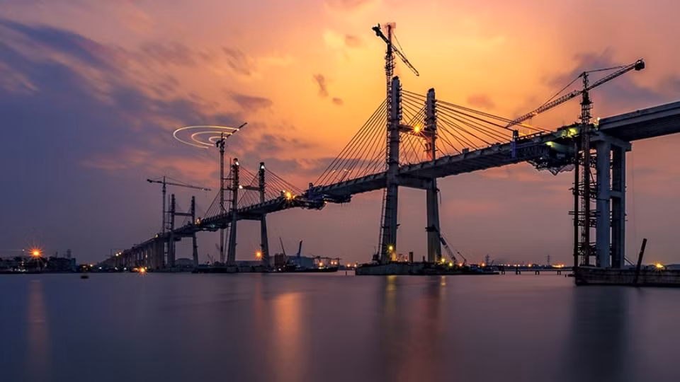 Le Pont Bach Dang de Nguyen Tuan Anh.