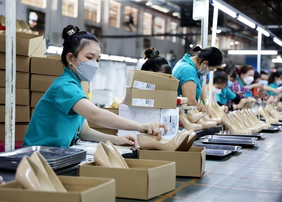 Dans l'usine de la Sarl de chaussures Gia Dinh, ville de Thu Duc, dans la mégapole du Sud. 