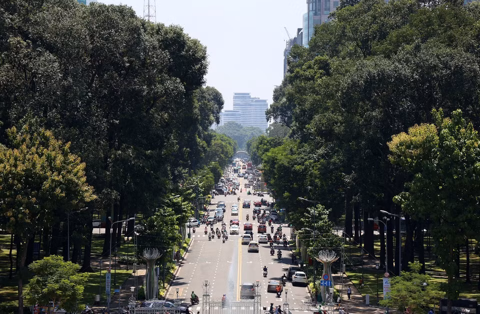 Bordée d'arbres, la rue Le Duan est l'une des plus belles de Ho Chi Minh-Ville. Photo: VNA