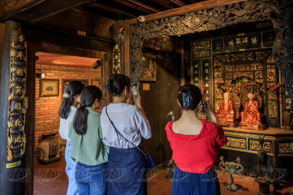 Des visiteuses au musée