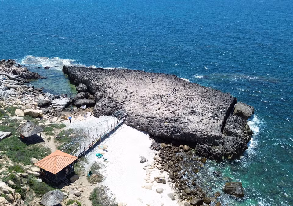 L'ancien récif corallien de Hang Rai dans la réserve mondiale de biosphère de Nui Chua, province de Ninh Thuan. 