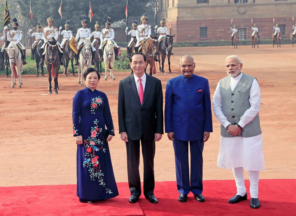 L'épouse du président Tran Dai Quang, Nguyen Thi Hien, le président Tran Dai Quang, le président indien Ram Nath Kovind et le premier ministre indien Narendra Modi. Photo : VNA