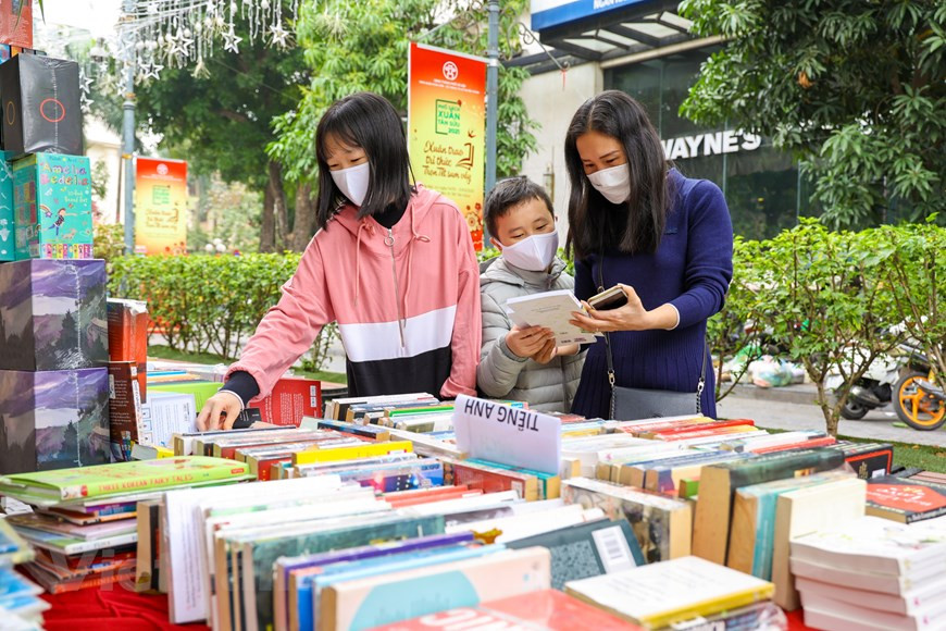 Les livres sont magnifiquement présentés. Photo: / Vietnam +
