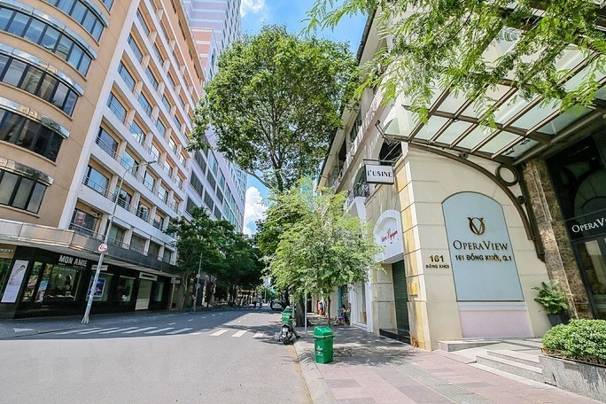 La rue piétonne Nguyen Hue a été temporairement fermée pour empêcher la propagation du COVID-19. Photo: VNA