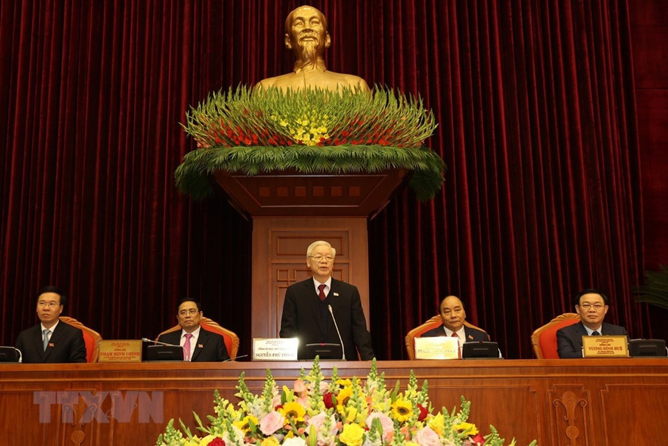 Le Secrétaire général du Comité central du Parti communiste du Vietnam du 13e mandat et président de la République socialiste du Vietnam, Nguyen Phu Trong, prend la parole au premier Plénum du Comité central du Parti du 13e mandat. 