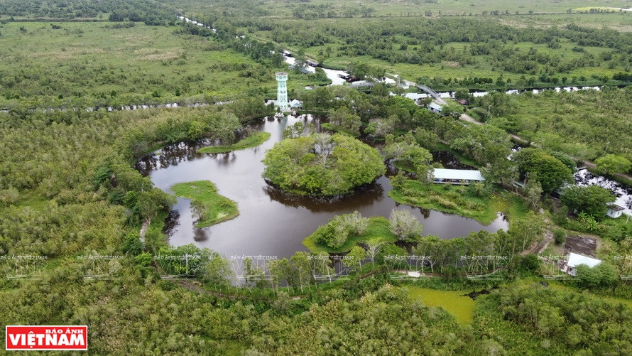 Le lac "Hoa Mai" est un site incontournable lors de la visite dans le parc national d'U Minh Thuong. Photo: Vietnam Illustré