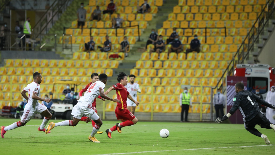 Minh Vuong a marqué le 2e but pour l'équipe vietnamienne à la 90+3e minute. Photo: VNA