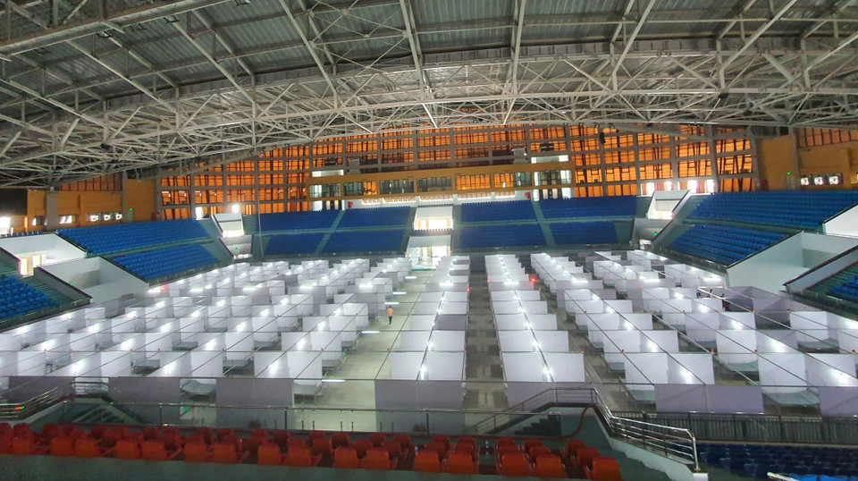 À l'intérieur de l'Hôpital de campagne No 2 équipé de 620 lits à Bac Giang. Photo: VNA