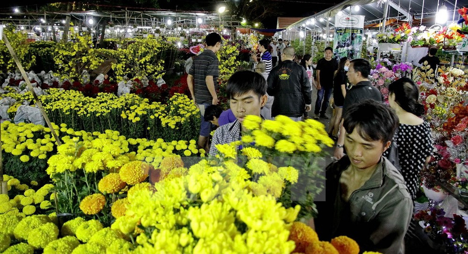 Des stands de fleurs.