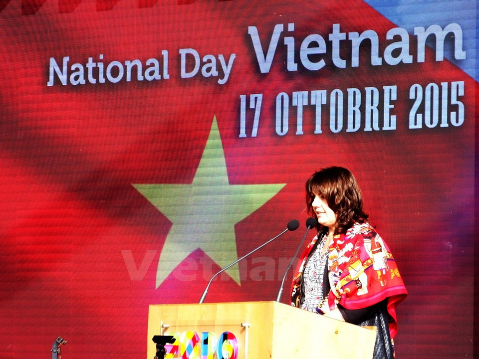 La vice-ministre italienne de l'Environnement, Barbara Degani, a prononcé un discours lors de la journée nationale du Vietnam à l'Expo Milan 2015. 