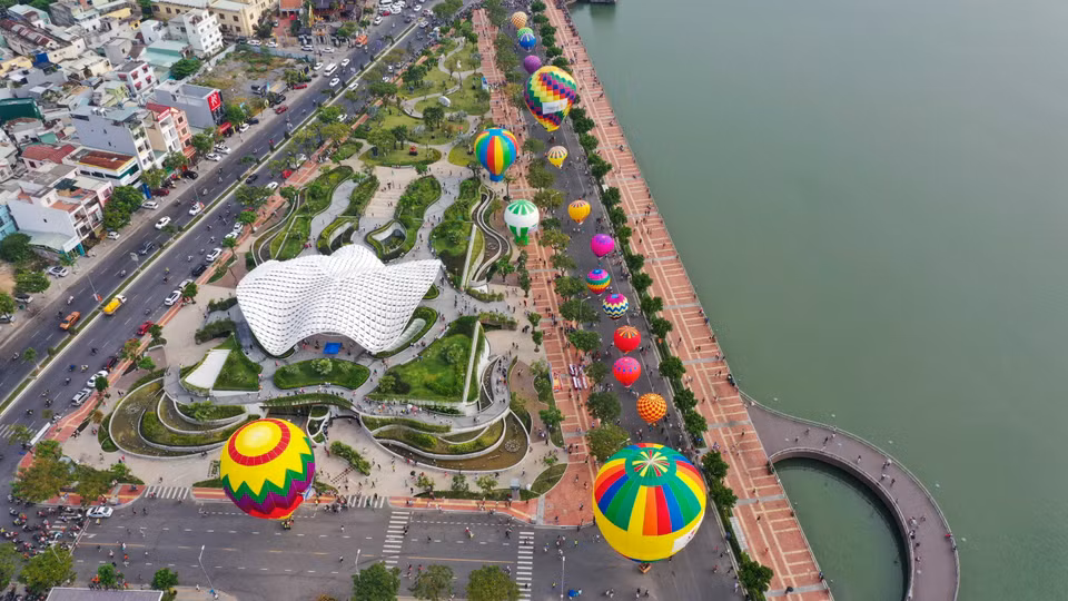 Cet événement vise à accueillir les premiers vols internationaux à destination de Da Nang après la réouverture au tourisme international. Photo: VNA