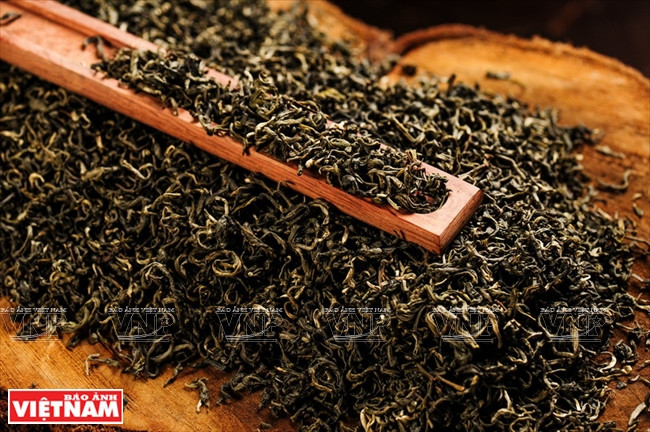 Thé noir aux normes des Etats-Unis et de la Thaïlande en vente en Europe.