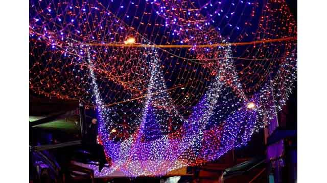 Quand on parle des destinations de distraction à l’occasion de Noël à Saigon, il faut citer la paroisse Pham Th​e Hi​en située au 8e arrondissement. Elle est un lieu de rendez-vous de nombreux gens à chaque arrivée de la fête de Noël.