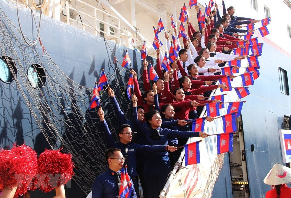  Les jeunes délégués du Cambodge. 