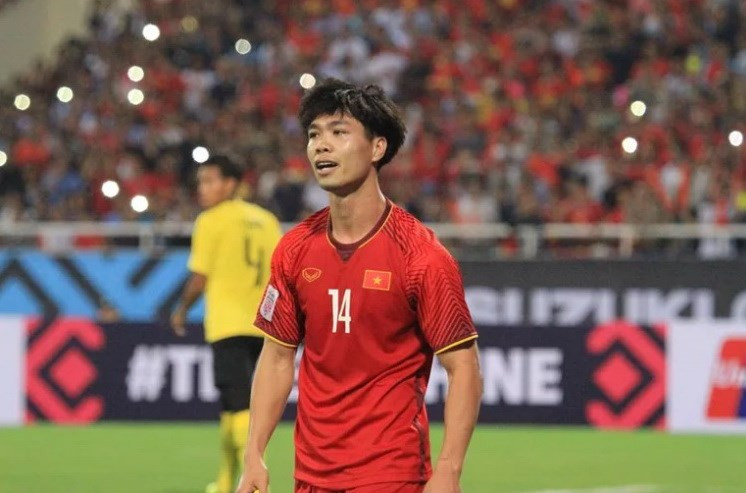  Le milieu de terrain Công Phuong (Vietnam).